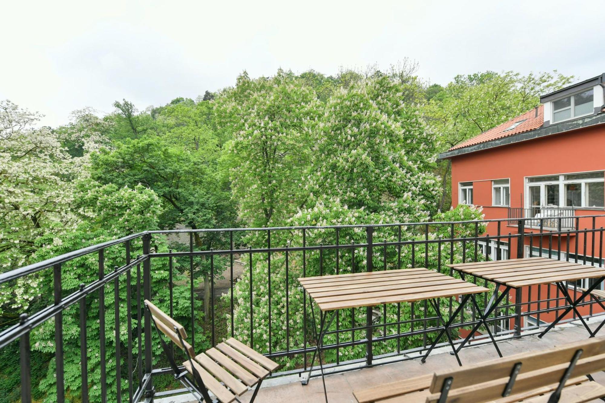 Wsp Petrin Garden Apartments Prague Exterior photo